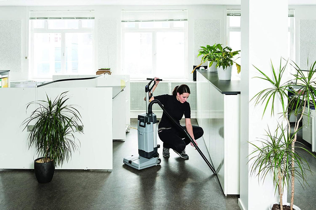 Nilfisk Machine à récurer SC100 E (nettoyage en profondeur dans les zones étroites 2 quantités d'eau largeur de frottement 31 cm appareil de nettoyage) 107408100
